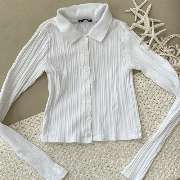 Brandy Melville Tops - BRANDY MELVILLE TOP